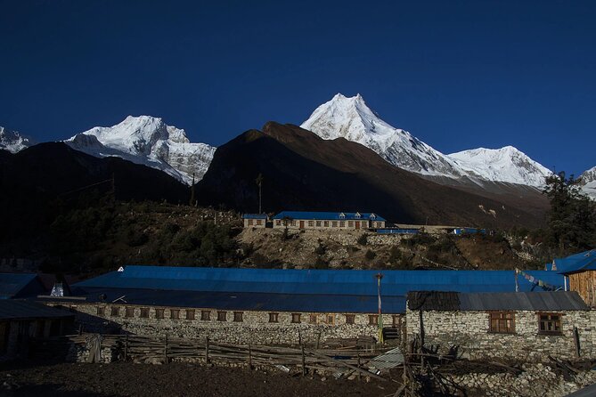 10 Days Manaslu Circuit Trek in Larke La Pass - What the $1,049 price really covers