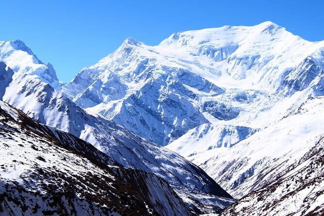 13 Days Trekking in Annapurna Circuit - Day 7: Manang and the right place to slow down