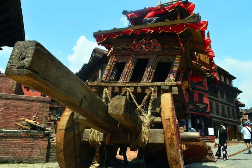 Bhaktapur Durbar Square 4-Hour Tour - Pottery Square and a living craft tradition