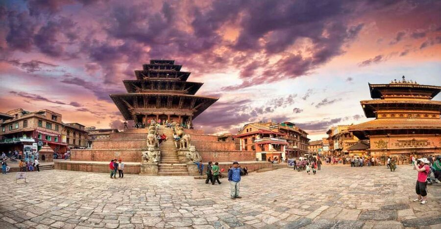 Bhaktapur Durbar Square and Boudhanath Stupa - Who will enjoy this half-day tour?