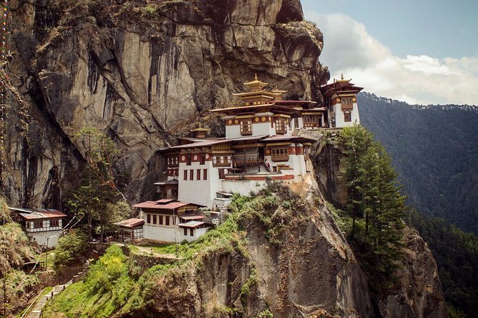 Bhutan Tour- 4 DAYS 3 NIGHTS - Day 1: Flying across the Himalayas to Paro