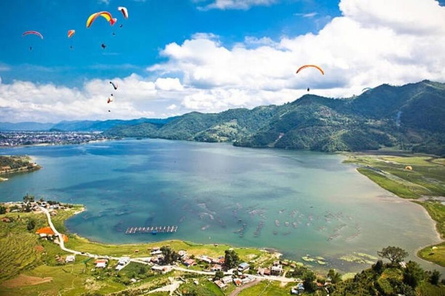 Essence of Nepal: 4-Day Tour Kathmandu, Nagarkot & Pokhara - Weather, clothing and cash for the route