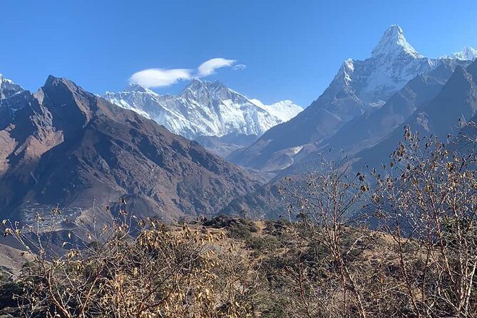Everest Base Camp Helicopter Tour landing at Everest View Hotel - Hotel Everest View gives you time on the ground
