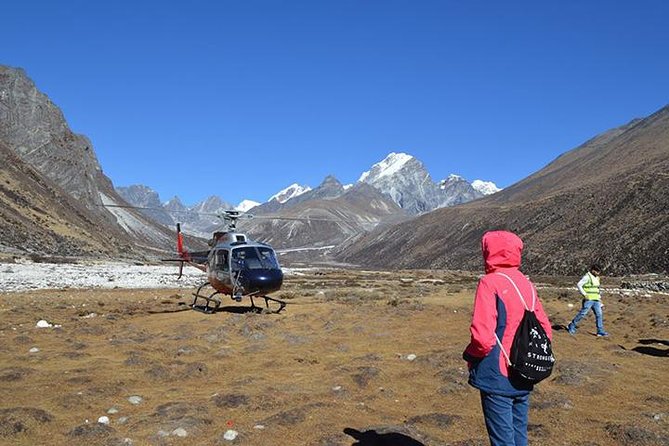 Everest Base Camp Helicopter Tour landing at Hotel Everest View - What the Everest helicopter flight is really like