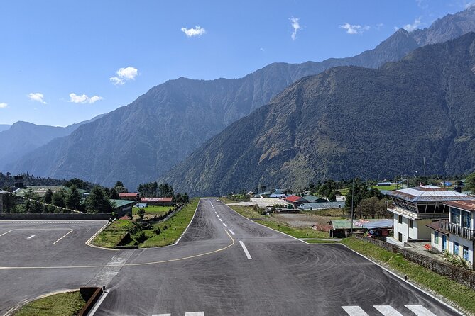 Everest Base Camp Trek 15 days | Local Guide | Flexible Itinerary - Day 4: Acclimatization around Namche