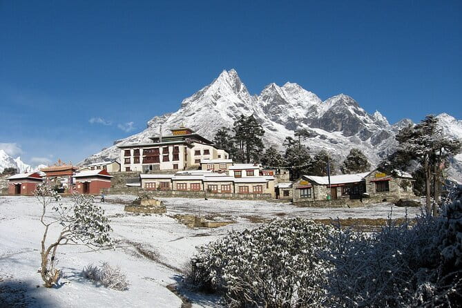 Everest Base Camp trek with Helicopter return 9 days - Day 5: Kyangjuma and the long route toward Tengboche