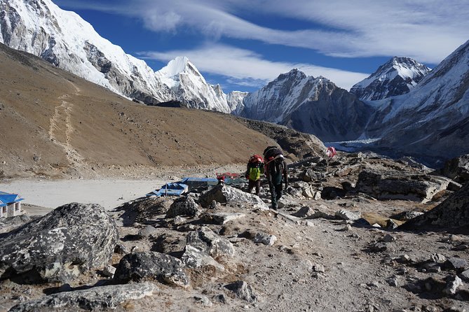 Everest Base Camp Trekking - Day 4: Acclimatizing above Namche