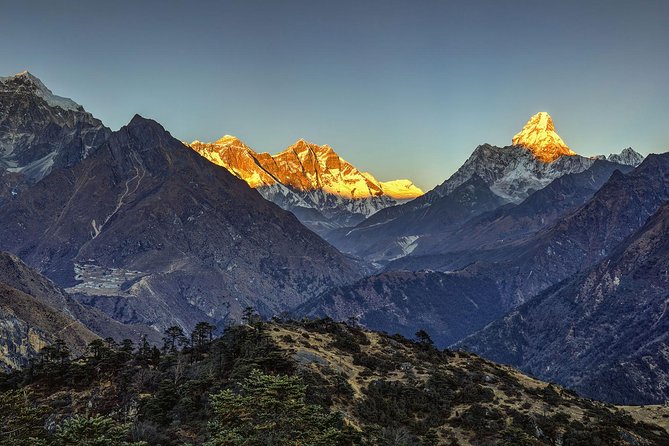 Everest Helicopter Tour with Breakfast in Hotel Everest View - Landing at Syangboche and Hotel Everest View