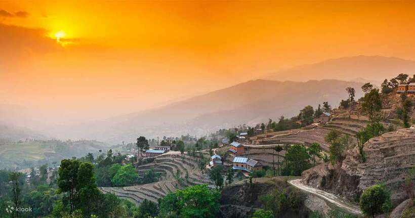 From Kathmandu: 3-Day Chisapani-Nagarkot Trek & Bhaktapur - Bhaktapur Durbar Square and Newari culture