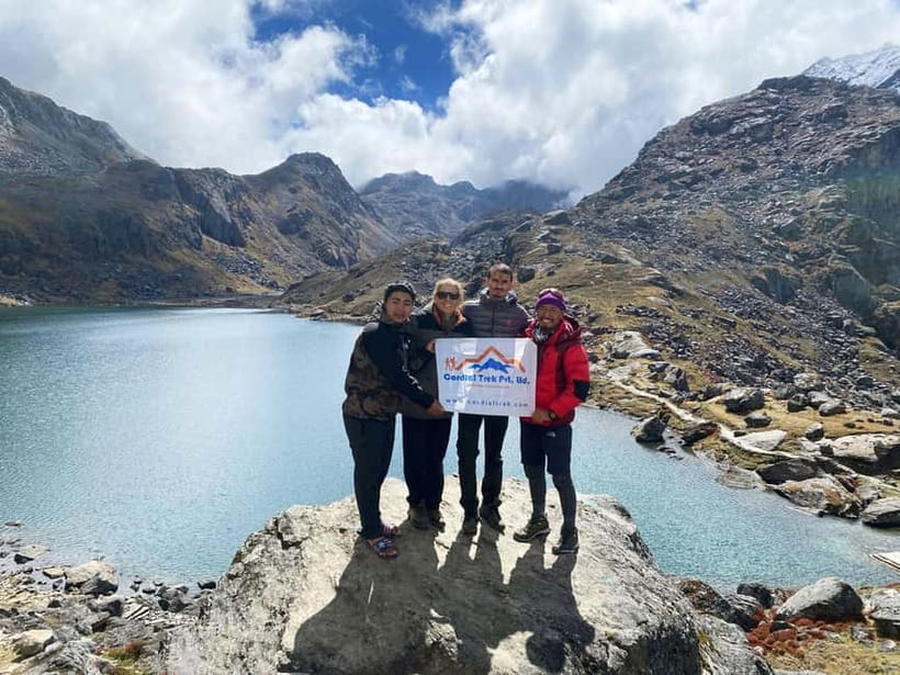 From Kathmandu: 5-Day Gosaikunda Lake Trek - Guides, group size, and comfort on the trail