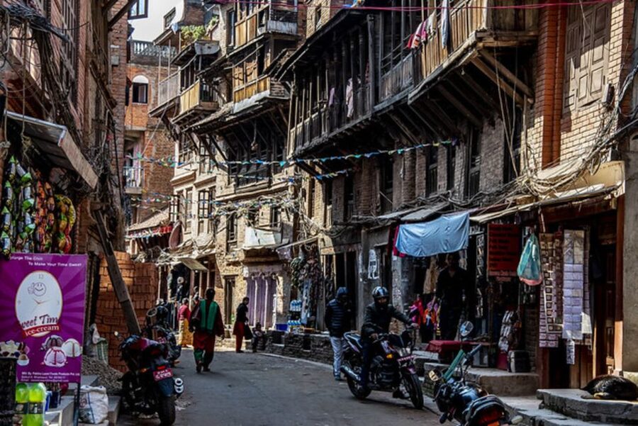 From Kathmandu: Half-Day Guided Tour of Bhaktapur - Nyatapola Temple and the art of the old city