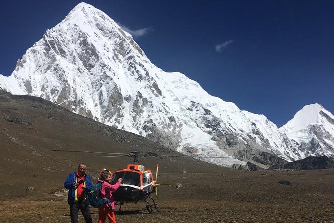 Guaranteed Landing at Everest Base Camp Kalapathar by Helicopter - Window seats, group size, and the private-tour question