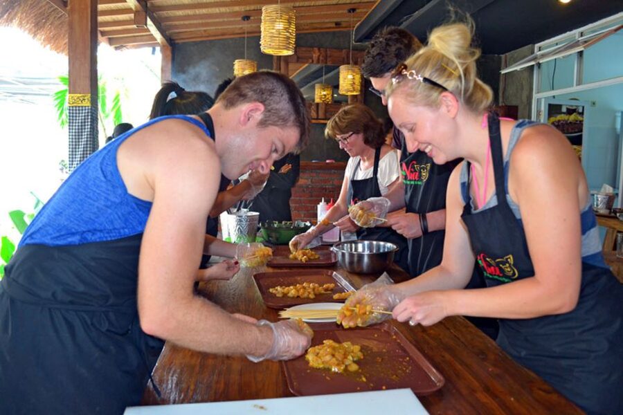 Kathmandu: 3-Hours of Cooking Class with Meals - Practical details that make the day easier