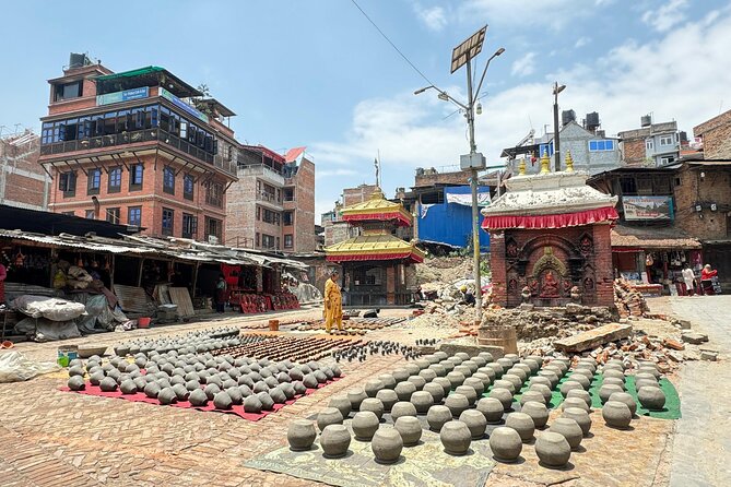 Kathmandu: 7 UNESCO World Heritage Private Day Tour with Lunch. - What the eight-hour schedule feels like