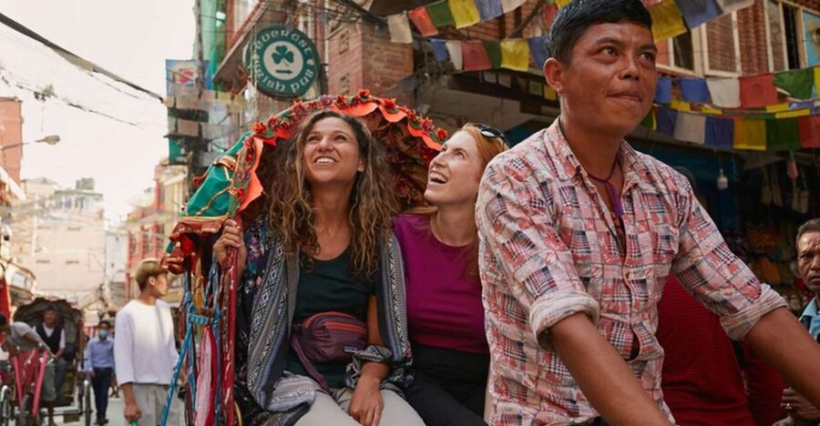 Kathmandu at Sunset: Explore the City on Rickshaw - A quiet stop at Sigal shrine