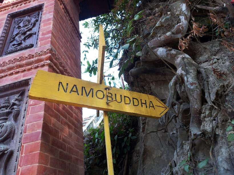 Kathmandu: Dhulikhel to NamoBuddha Day Hike with Lunch - Guides who add context to the walk