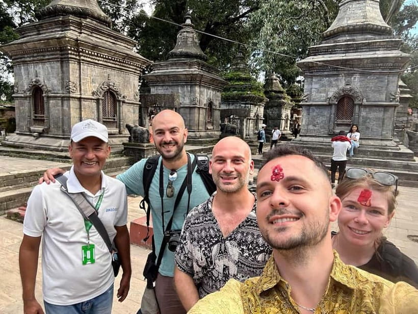 Kathmandu: Guided Walking Tour with Monkey Temple - Starting quietly at the Garden of Dreams
