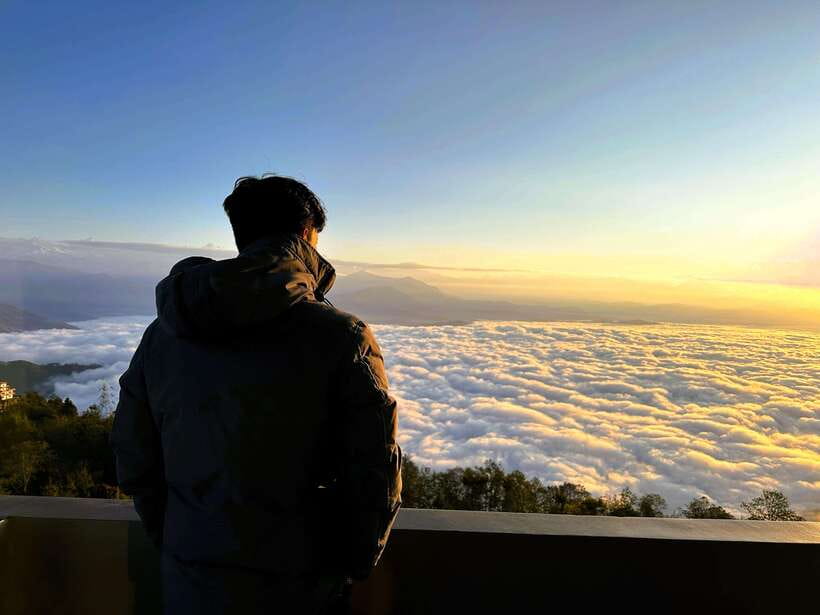 Kathmandu: Nagarkot Sunrise & Hiking to Changunarayan - Choose the car if sunrise matters most