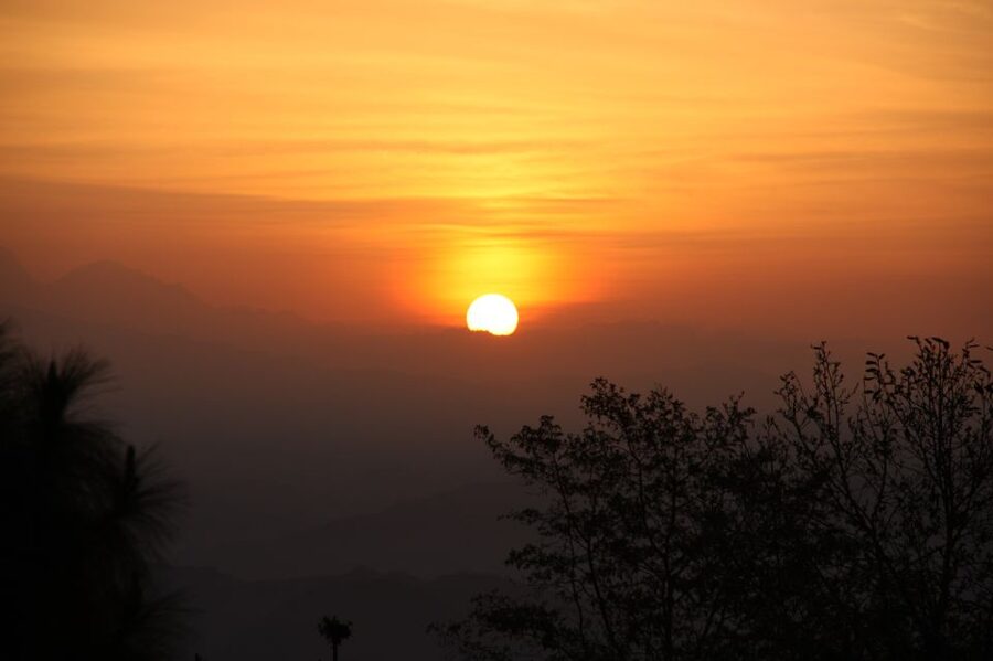 Kathmandu: Nagarkot Sunrise Tour with Day Hike - Sunrise at Nagarkot, with the Himalayas in front of you