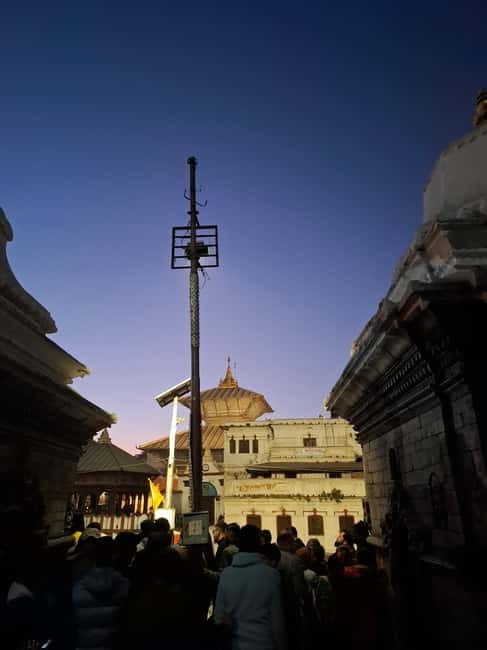 Katmandu: Pashupatinath Open Cremation & Evening Aarati - Pickup from Kathmandu and the ride to the temple