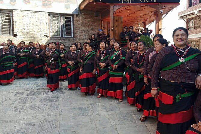 Kirtipur & Swayambhu Trip from Kathmandu: Local Eats and Drinks - Why this pairing works in Kathmandu