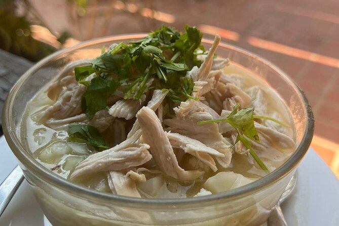 Momo, Dhalbhat & Thukpa Cooking Class, Nepal - Esther Rai teaches food with a family touch