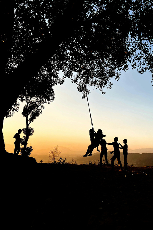 Nagarkot: Sunrise Tour & Hiking Trip Nagarkot from Kathmandu - Three hours on foot around Nagarkot