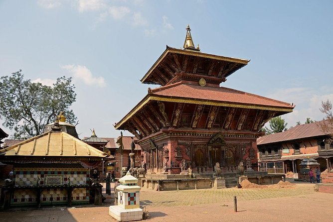 Nagarkot Sunrise View and Refreshing Morning Hike near Kathmandu - Timing, Clothing, and What to Carry