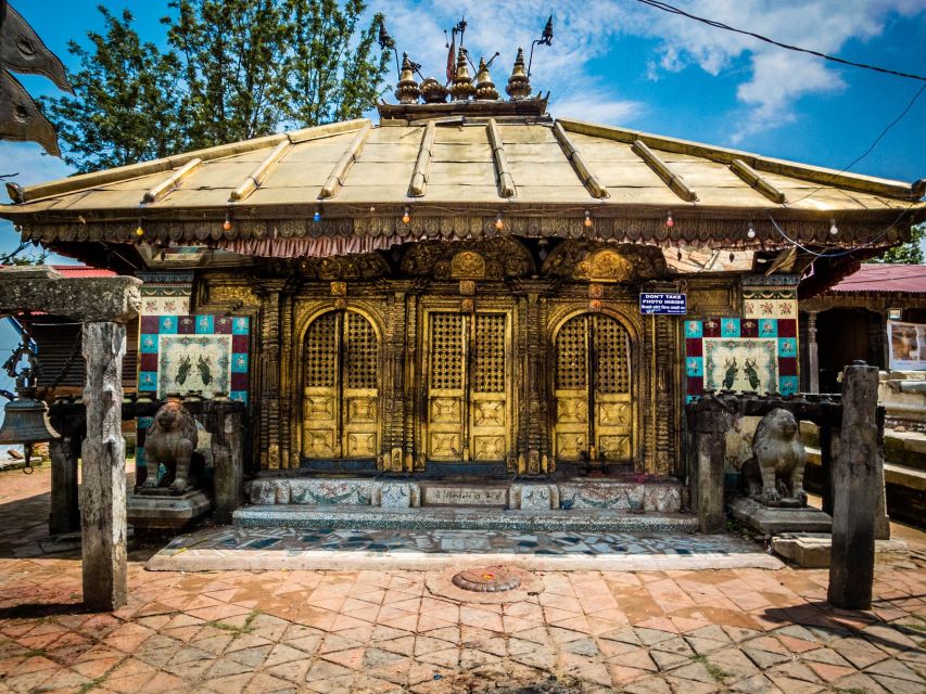 Nagarkot Sunrise With Trip To Changu Narayan and Bhaktapur - Lunch Is Simple, but It Is Not Included