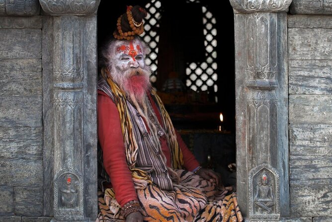 PashupatiNath and BoudhaNath - Private/Small Group - Guhyeshwari Shaktipeeth and the journey to Boudhanath