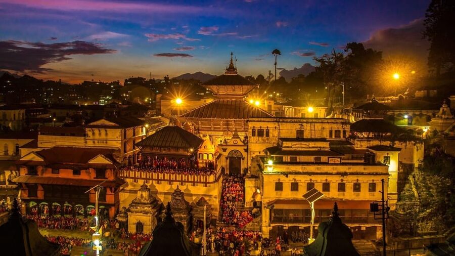 Pashupatinath: Evening tour of temple and Aarati ceremony - What the private format adds for $57