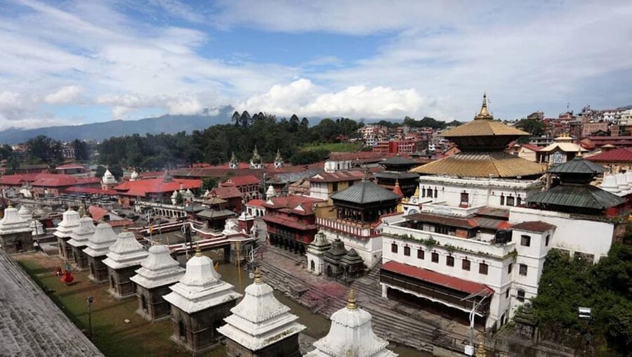 Pashupatinath: Evening tour of temple and Aarati ceremony - Who will appreciate this evening visit