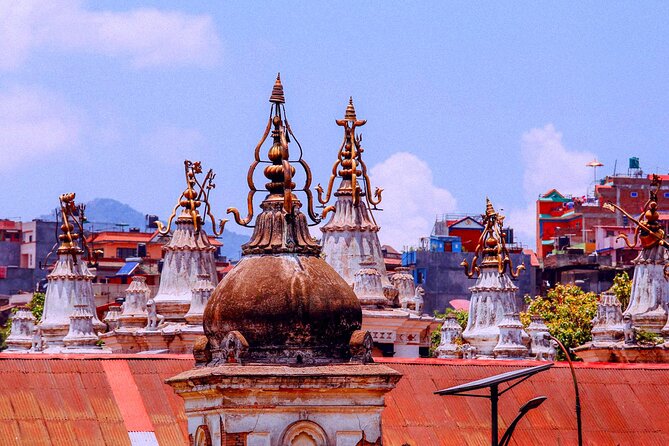 Pashupatinath Temple, Hindu Crematorium and Aarati in-depth Tour - What the guide adds to the visit