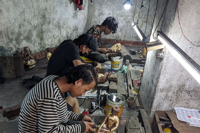 Patan and Bhaktapur Boutique Tour - Bhaktapur Durbar Square and the 55-Window Palace
