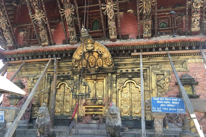 Private Day Tour in Kathmandu Valley Rim with Bhaktapur Sightseeing - Who should book this Kathmandu tour?