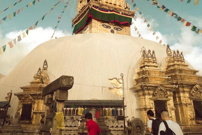 Private Guided Tour in Swayambhunath Stupa - The Private Drive From Your Hotel
