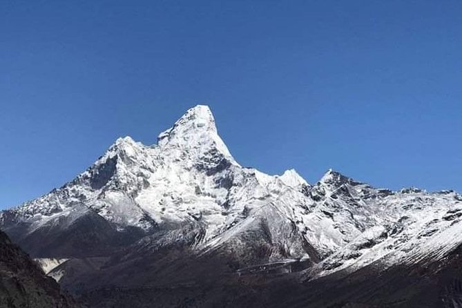 Short Everest Base Camp Trek 10 Days - Day one: Kathmandu to Lukla, then Phakding